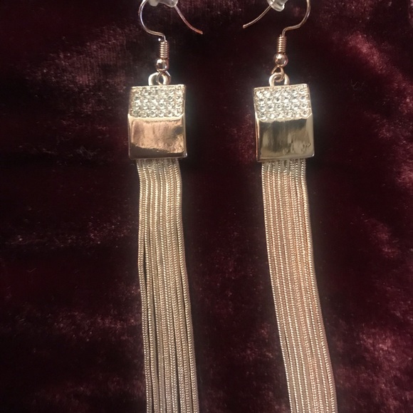 Bebe Earrings - Picture 3 of 4